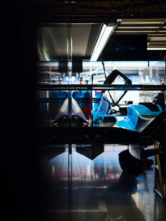 Eyes forward. COTA calls. 🇺🇸 The #BMW Hybrid V8 is ready to roar as the FIA WEC returns to Austin for Round 6 of the season. Track action starts today - all the details are live on our Stories. 🟦⬜🟥

📸 Photos by @juliankroehl I @bmwmmotorsport

#DustInThePitLane #WEC #6HCOTA #LoneStarLeMans #Motorsports
