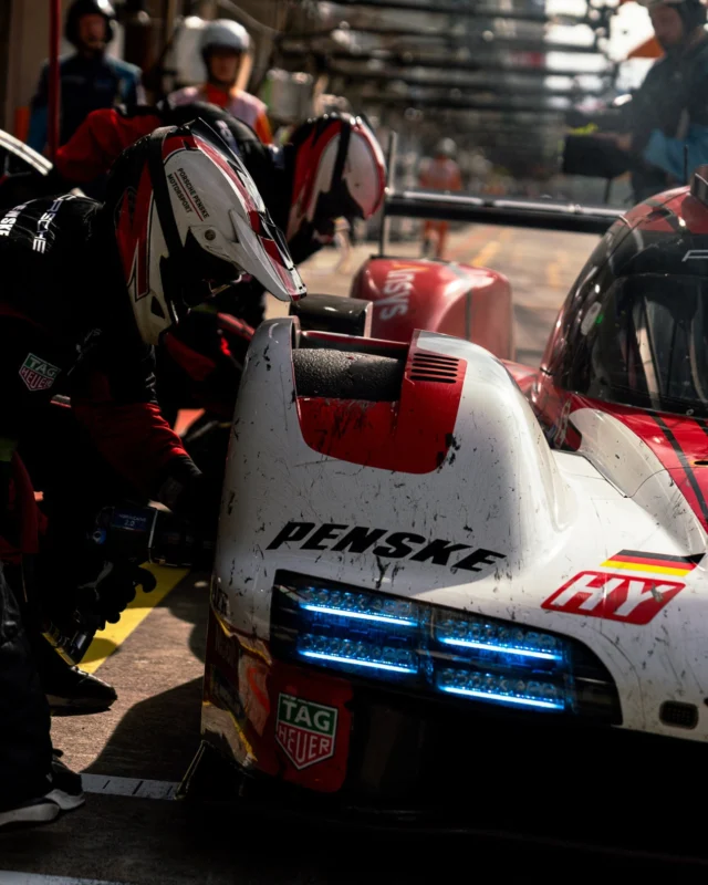 Dirty never looked so good. 😍 Fuji, we’ve missed you. Let’s go again! 🇯🇵

Photo Brock Baldwin I Dust In The Pit Lane

#DustInThePitLane #WEC #6HFuji #Motorsports #Hypercar #Porsche